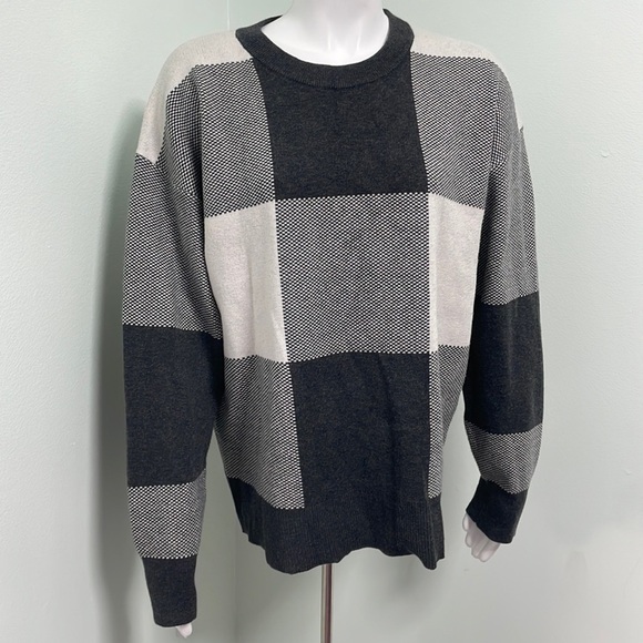Tahari gray plaid square sweater - Picture 1 of 6